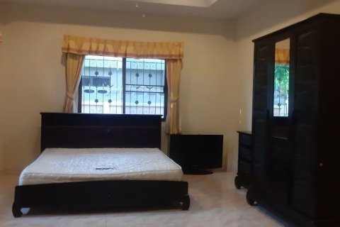 Дом в Паттайе, Таиланд с 3 спальнями  № 136353 - фото 2