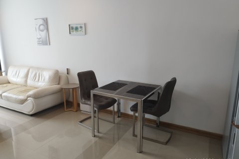 Кондоминиум с 2 спальнями в Хуай Кванге, Бангкок, Таиланд № 136359 - фото 2