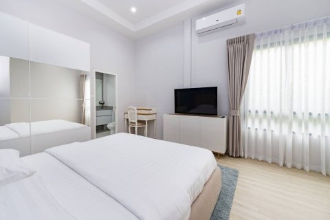 House in Phuket, Thailand 2 bedrooms № 162116 - photo 13