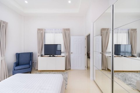 House in Phuket, Thailand 2 bedrooms № 162116 - photo 15