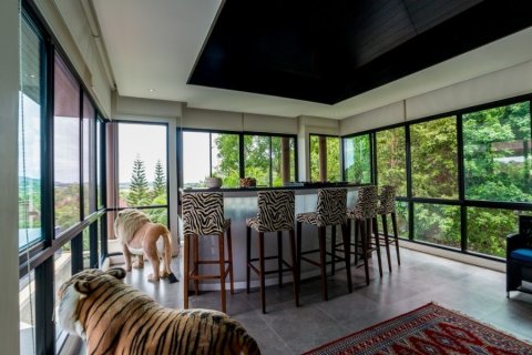 Villa in Hua Hin, Thailand 5 bedrooms № 168604 - photo 15