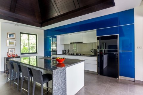 Villa in Hua Hin, Thailand 5 bedrooms № 168604 - photo 11