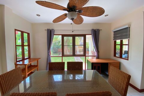 Villa in Pran Buri, Thailand 3 bedrooms № 168603 - photo 22