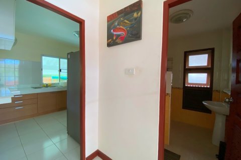 Villa in Pran Buri, Thailand 3 bedrooms № 168603 - photo 23