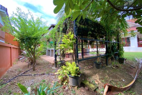 Villa in Pran Buri, Thailand 3 bedrooms № 168603 - photo 6