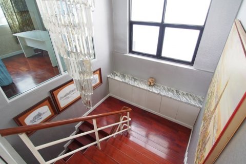 Condo à Bangkok, Thaïlande, 3 chambres  № 143500 - photo 12