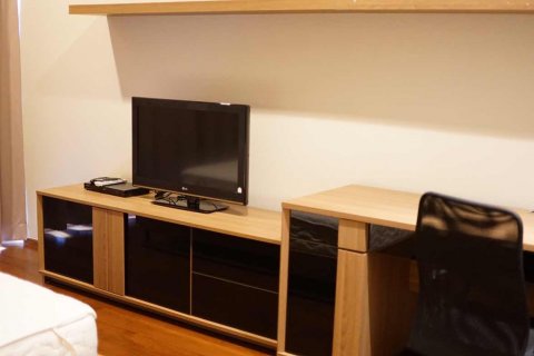 Condo in Bangkok, Thailand, 2 bedrooms № 143501 - photo 12