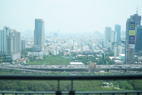 Condo in Bangkok, Thailand, 2 bedrooms  № 143499 - photo 12