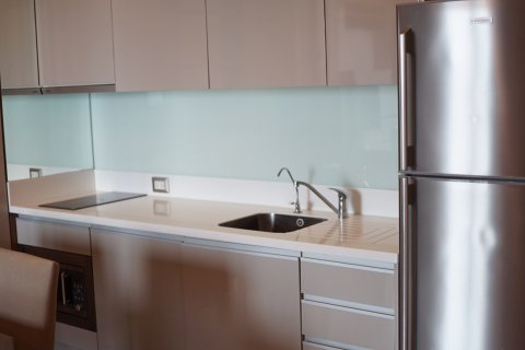 Condo in Bangkok, Thailand, 2 bedrooms  № 143499 - photo 7