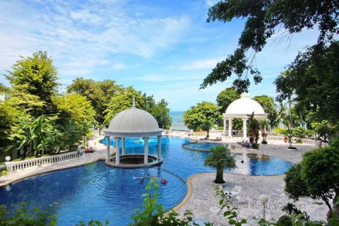 Condo in Pattaya, Thailand, 2 bedrooms  № 157378