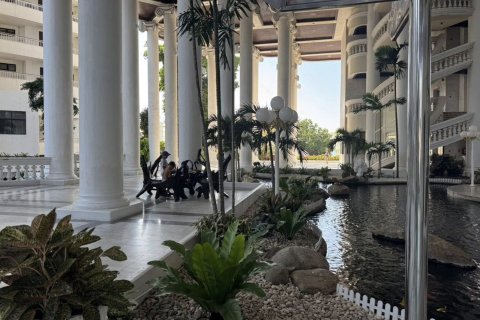 Condo in Pattaya, Thailand, 2 bedrooms  № 157378 - photo 12