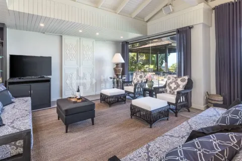 House in Phuket, Thailand 5 bedrooms № 157382 - photo 6