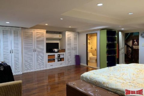 Дом в Бангкоке, Таиланд с 4 спальнями  № 157379 - фото 20