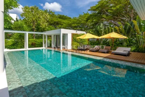 House in Phuket, Thailand 5 bedrooms № 157381 - photo 4