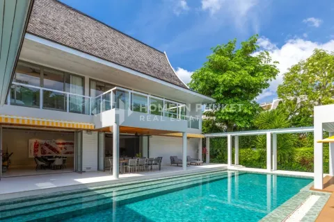House in Phuket, Thailand 5 bedrooms № 157381