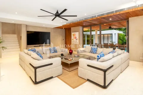 House in Phuket, Thailand 5 bedrooms № 157381 - photo 5