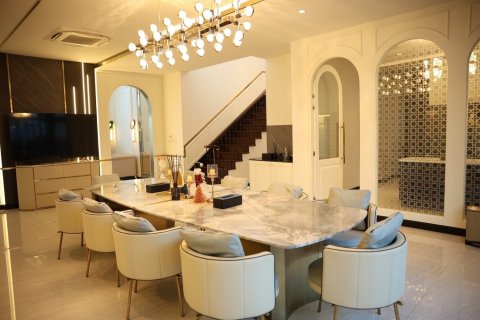 Дом в Лат Крабанге, Бангкок, Таиланд с 5 спальнями № 157177 - фото 13