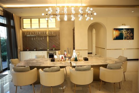 Дом в Лат Крабанге, Бангкок, Таиланд с 5 спальнями № 157177 - фото 12