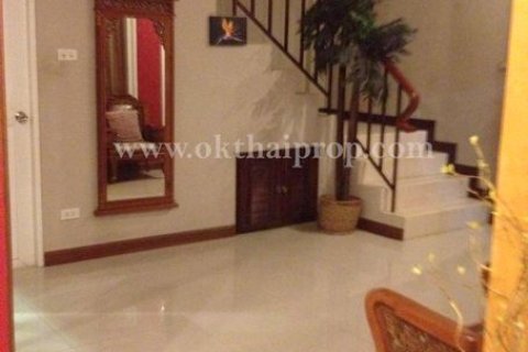 Townhouse à Pathum Thani, Thaïlande 18 chambres № 157180 - photo 8