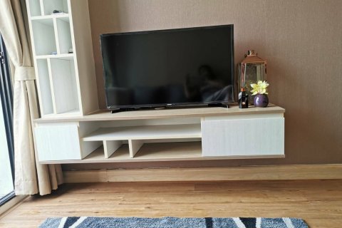 Кондоминиум с 2 спальнями в Чатучаке, Бангкок, Таиланд № 157182 - фото 3