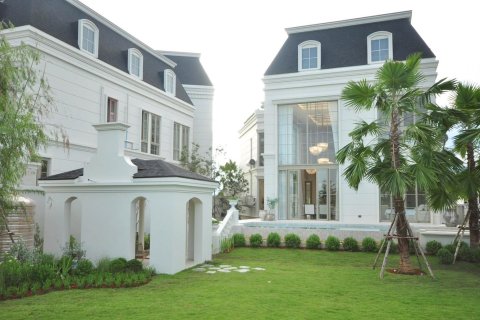 Villa in Hang Dong, Thailand 4 bedrooms № 157176