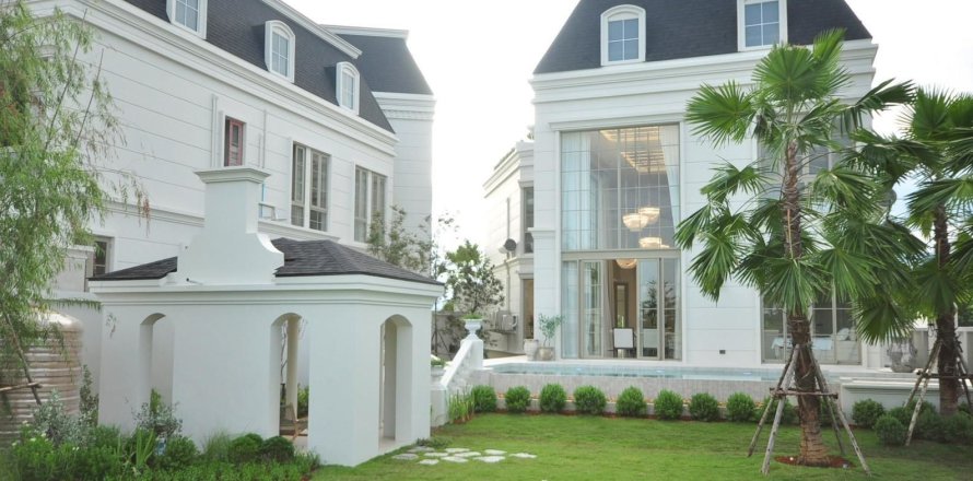 Вилла в Ханг Донге, Таиланд с 4 спальнями  № 157176