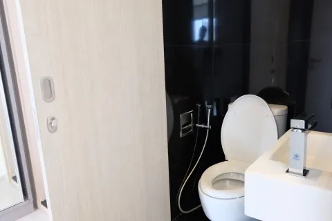 Studio in the Condo in Khlong Toei, Bangkok, Thailand  № 157178 - photo 9