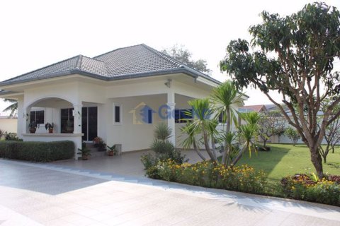 House in Pattaya, Thailand 2 bedrooms № 197371