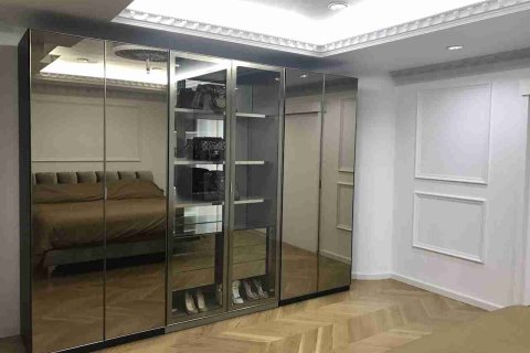 Condo in Thonburi, Bangkok, Thailand, 2 bedrooms № 183486 - photo 8