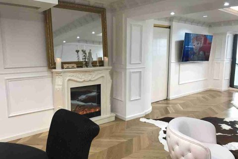 Condo in Thonburi, Bangkok, Thailand, 2 bedrooms № 183486 - photo 10