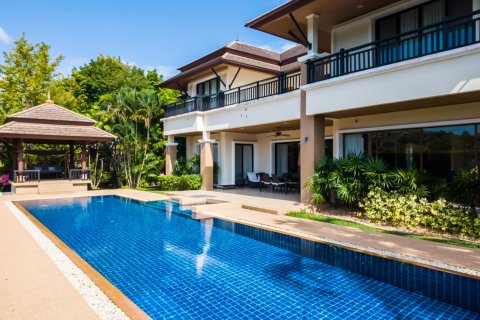 Villa in Bang Tao, Thailand 4 bedrooms № 223526