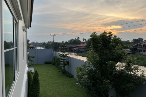 House in Bang Yai, Thailand 3 bedrooms № 172140 - photo 7