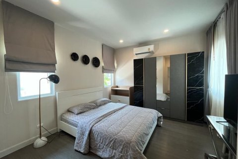 House in Phuket, Thailand 3 bedrooms № 167673 - photo 16