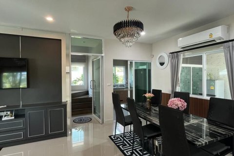 House in Phuket, Thailand 3 bedrooms № 167673 - photo 8