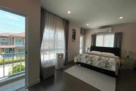 House in Phuket, Thailand 3 bedrooms № 167673 - photo 15