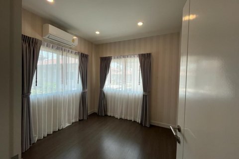 House in Phuket, Thailand 3 bedrooms № 167673 - photo 18