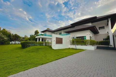 Villa in Bang Phli Yai, Thailand 7 bedrooms № 167668