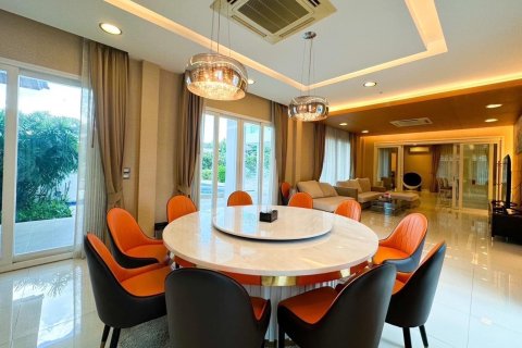 Villa in Bang Phli Yai, Thailand 7 bedrooms № 167668 - photo 11