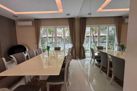 Villa in Bang Phli Yai, Thailand 7 bedrooms № 167668 - photo 30