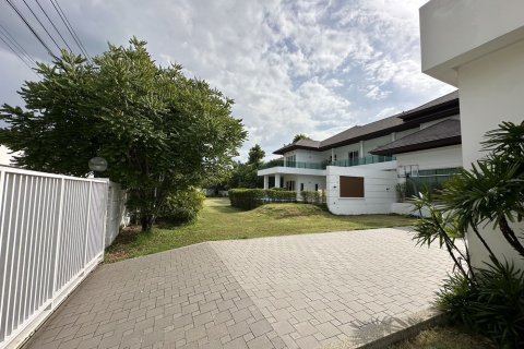 Villa in Bang Phli Yai, Thailand 7 bedrooms № 167668 - photo 26