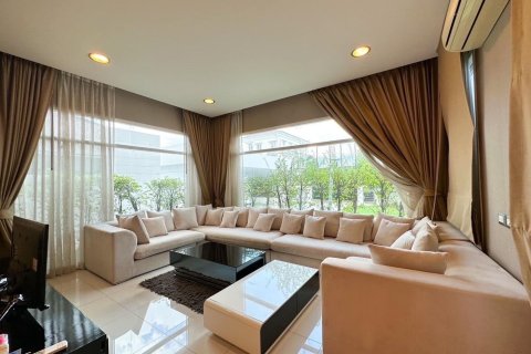 Villa in Bang Phli Yai, Thailand 7 bedrooms № 167668 - photo 9