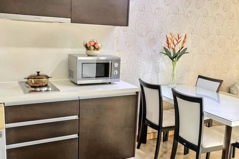 Кондоминиум с 2 спальнями в Бангкоке, Таиланд № 116435 - фото 2