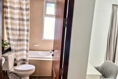 Кондоминиум с 2 спальнями в Бангкоке, Таиланд № 116435 - фото 5