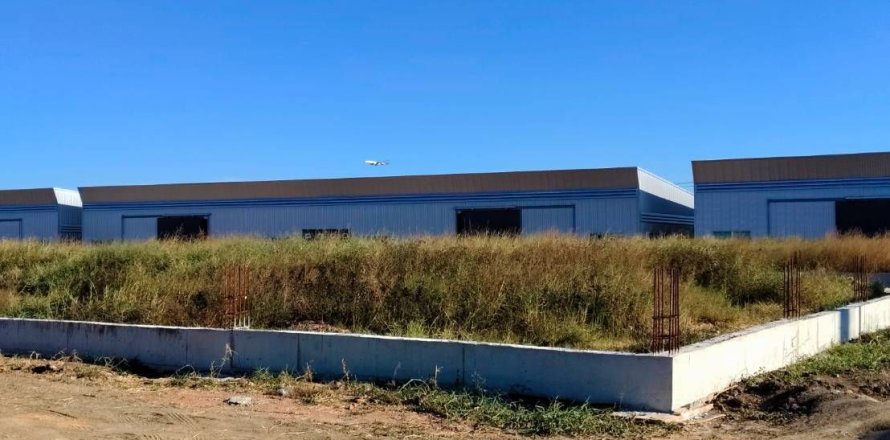 Земельный участок в Самутпракане, Таиланд 17600м2  № 158013