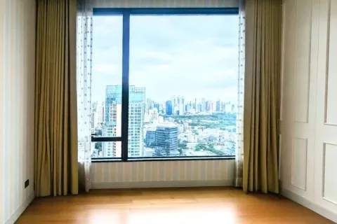 Condo à Pathum Wan, Bangkok, Thaïlande, 3 chambres  № 214480 - photo 4