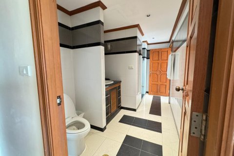 Studio dans le Condo à Pattaya, Thaïlande  № 173475 - photo 13