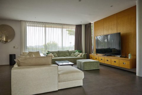 Villa in Phuket, Thailand 5 bedrooms № 173476 - photo 3