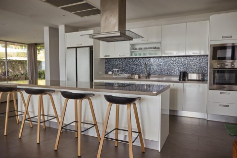 Villa in Phuket, Thailand 5 bedrooms № 173476 - photo 10