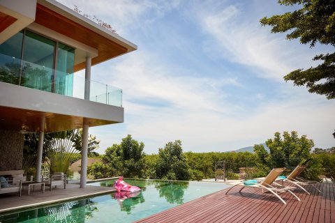 Villa in Phuket, Thailand 5 bedrooms № 173476 - photo 14