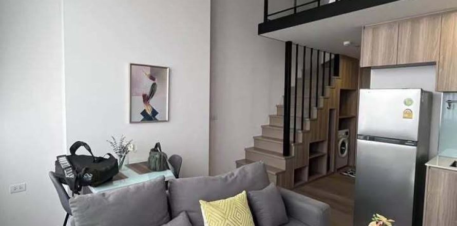 Studio dans le Condo à Phra Khanong, Bangkok, Thaïlande  № 159146